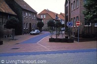 4. Borgentreich (Nordrhein-Westfalen, Germany) Federal demonstration project. Shared surface principle applied in small village street (not through road) with mixed residential, shopping and commercial uses. (p 16)